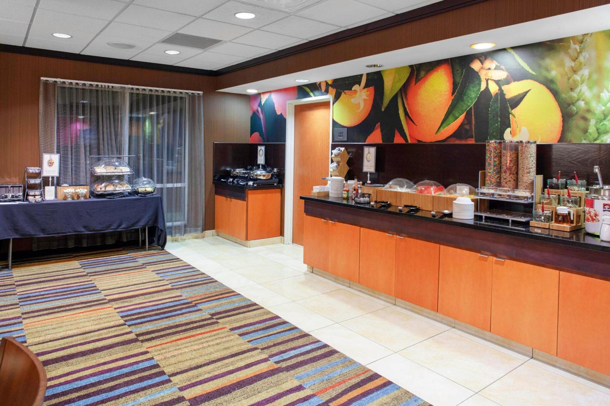 Fairfield Inn And Suites By Marriott Seymour Ngoại thất bức ảnh