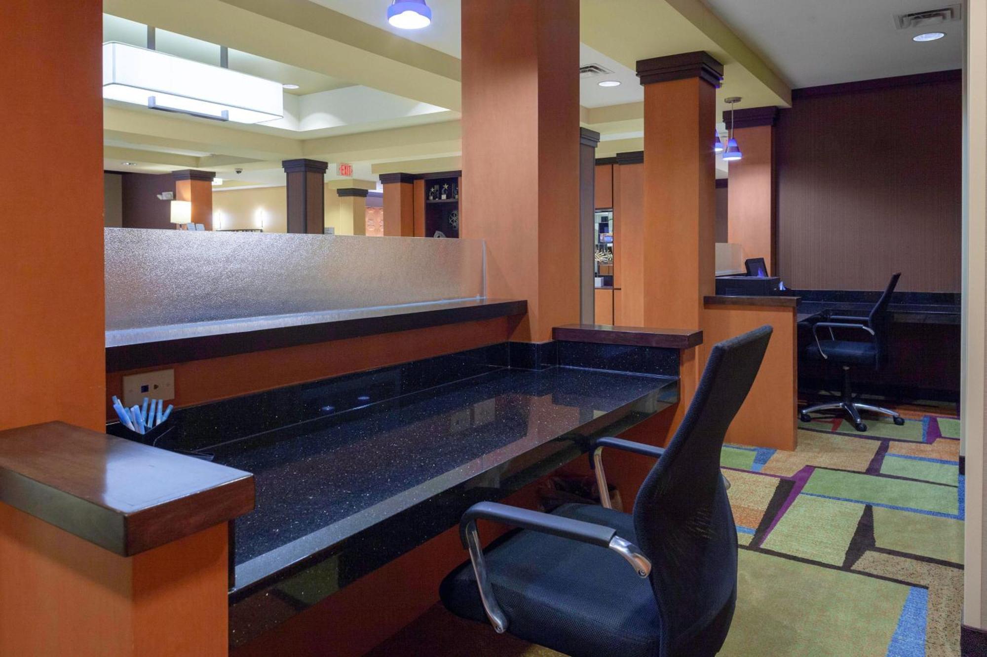 Fairfield Inn And Suites By Marriott Seymour Ngoại thất bức ảnh